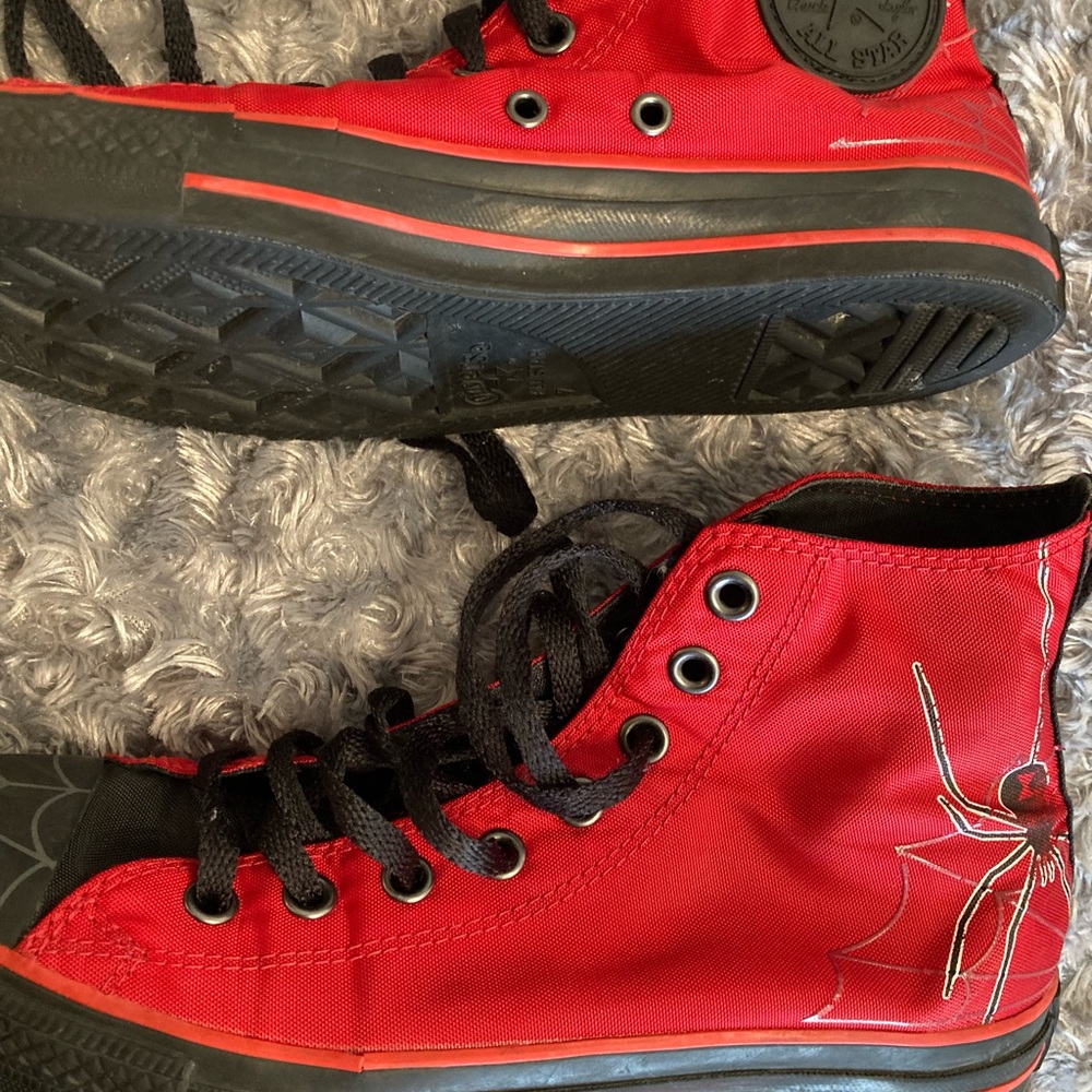 Converses Spider 9 1/2 femme (7 hommes)